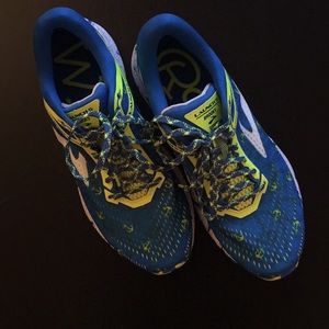 New Brooks Launch 5 SE Boston